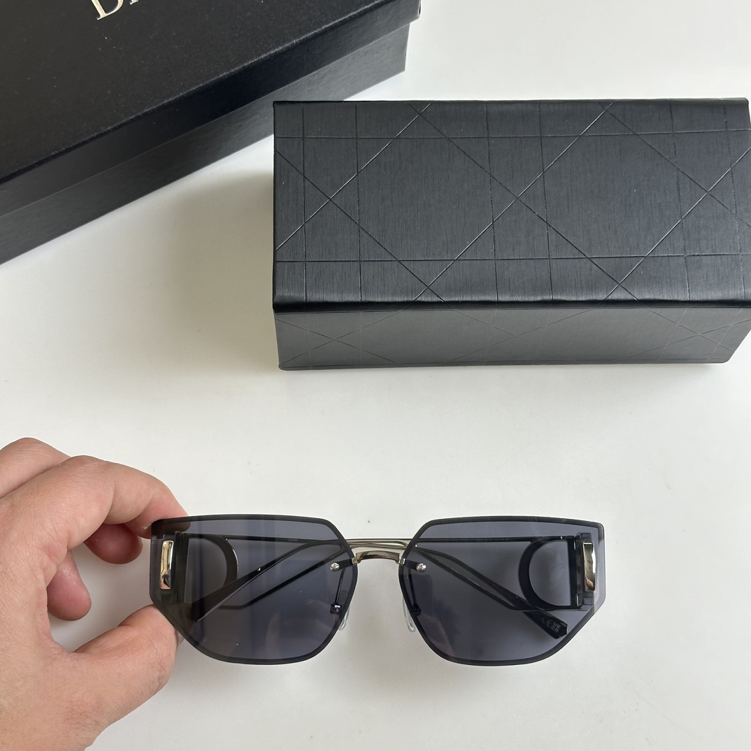 Dior 30Montaigne B3U Sunglasses - PerfectKickZ