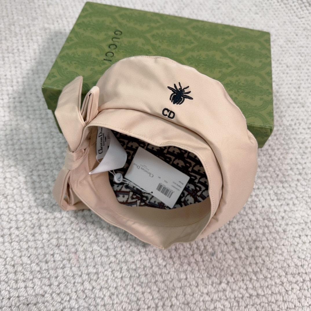 Dior Arty Dior Oblique Beret With Bow - PerfectKickZ