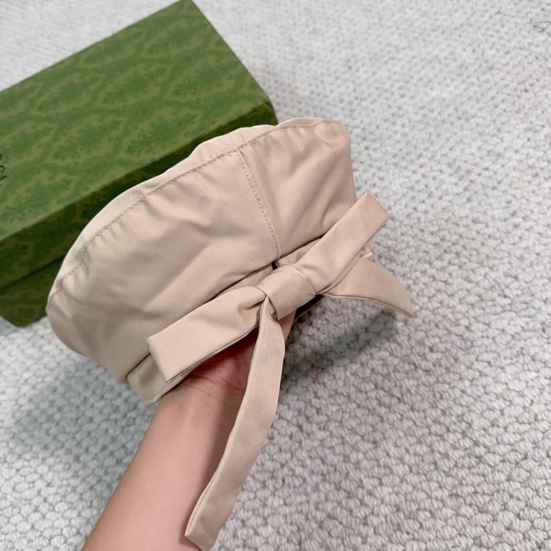 Dior Arty Dior Oblique Beret With Bow - PerfectKickZ