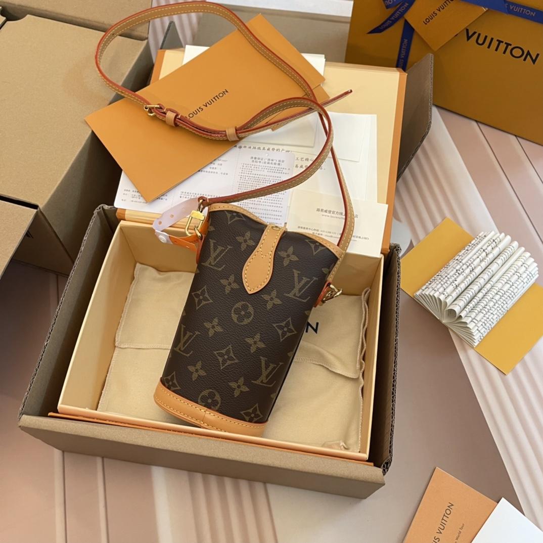 Louis Vuitton Fold Me Pouch (14.5 x 18 x 6.5 cm)  M80874 - PerfectKickZ