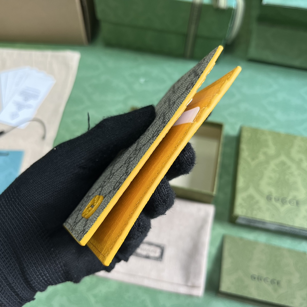 Gucci Long Card Case With GG Detail - PerfectKickZ