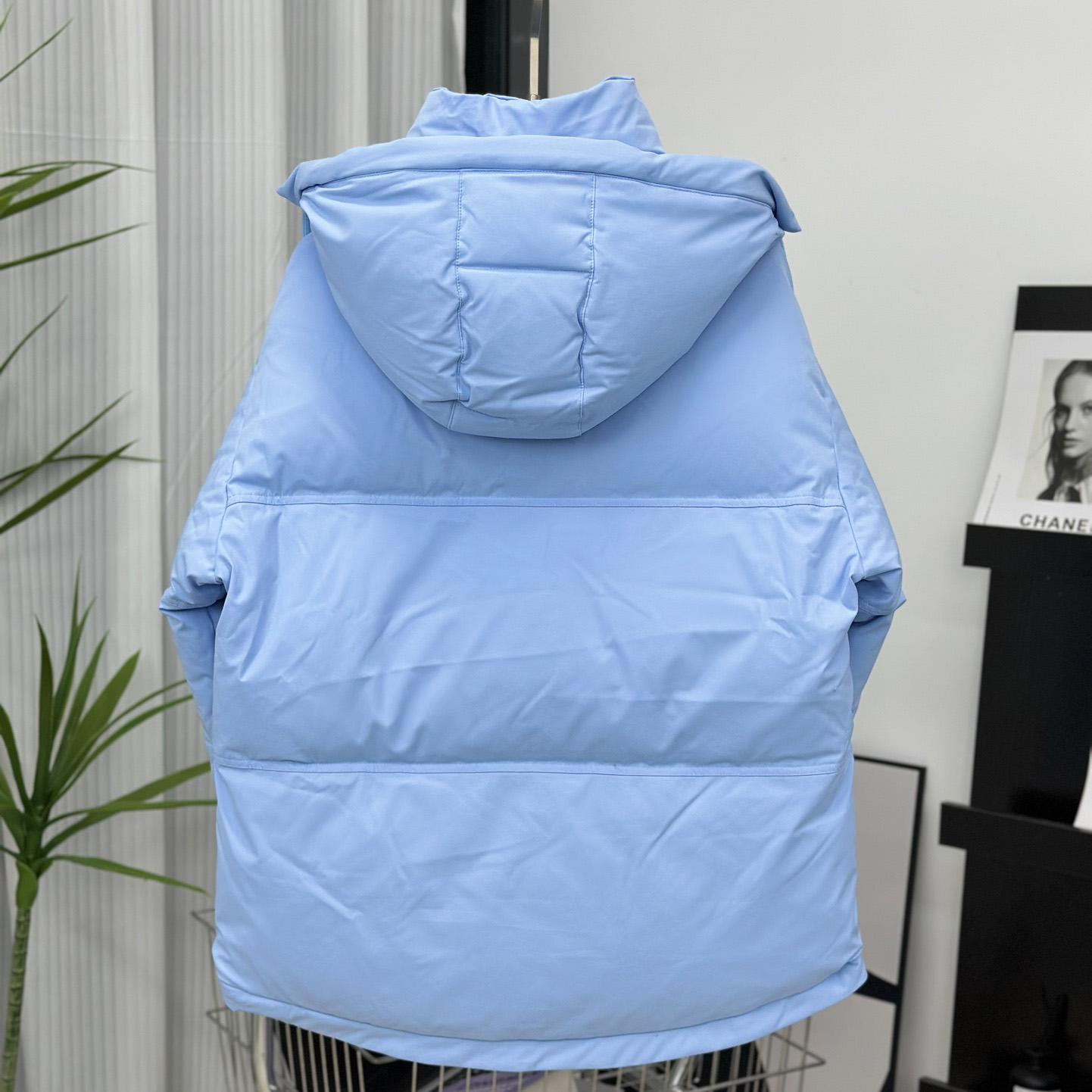Ami Paris Ami De Coeur Puffer Jacket - PerfectKickZ