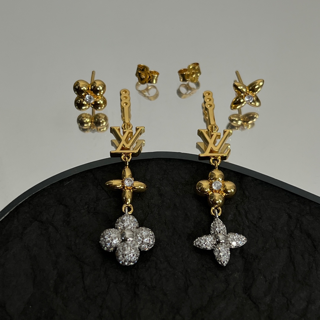 Louis Vuitto LV Gram Earrings - PerfectKickZ