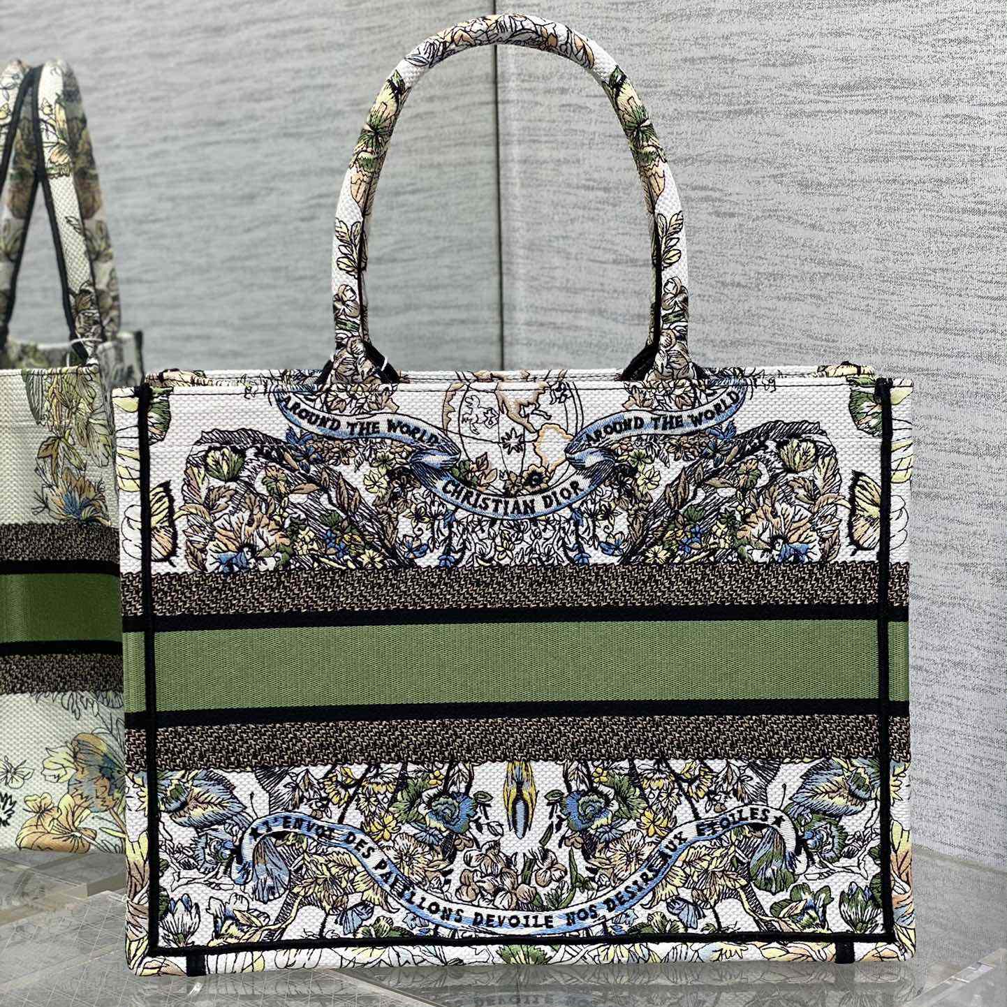 Dior Medium Dior Book Tote - PerfectKickZ