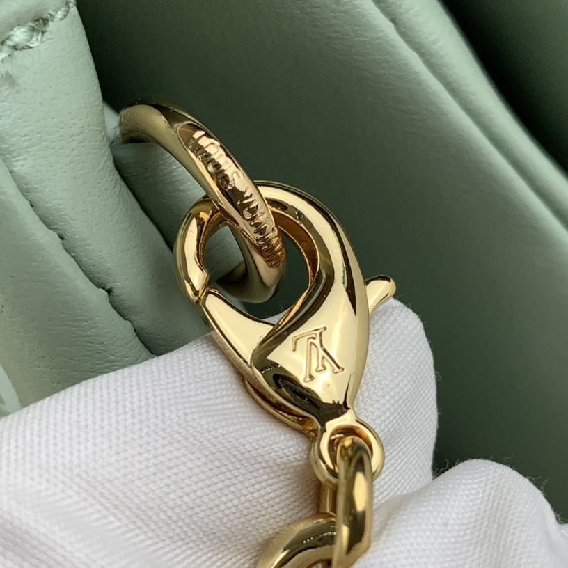 Louis Vuitton Pochette Coussin (20-14-8cm)   M82474 - PerfectKickZ