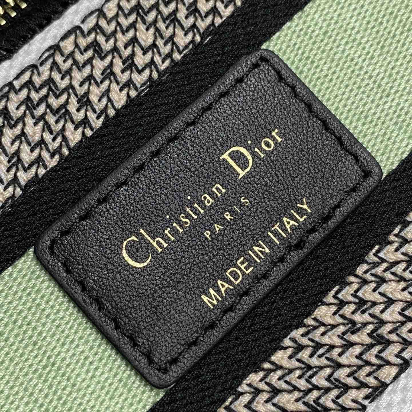 Dior Medium Lady D-lite Bag - PerfectKickZ