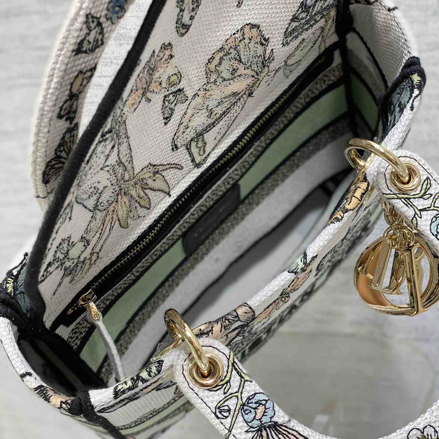 Dior Medium Lady D-lite Bag - PerfectKickZ