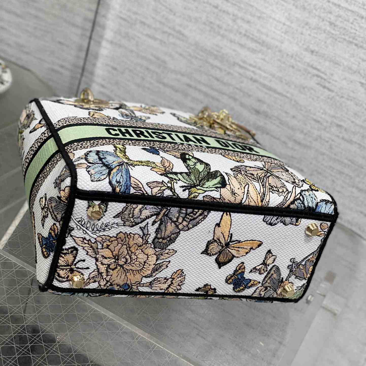 Dior Medium Lady D-lite Bag - PerfectKickZ