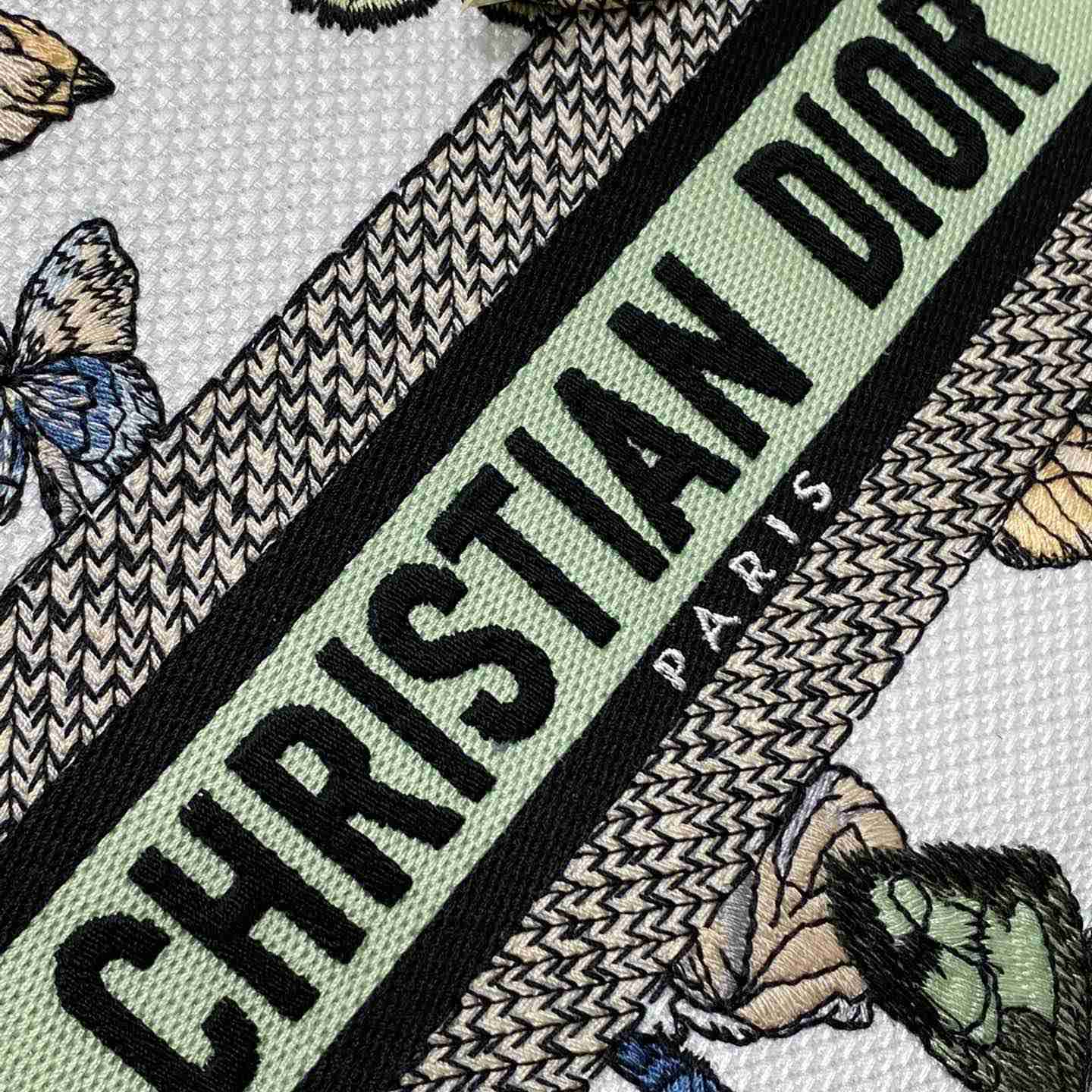 Dior Medium Lady D-lite Bag - PerfectKickZ