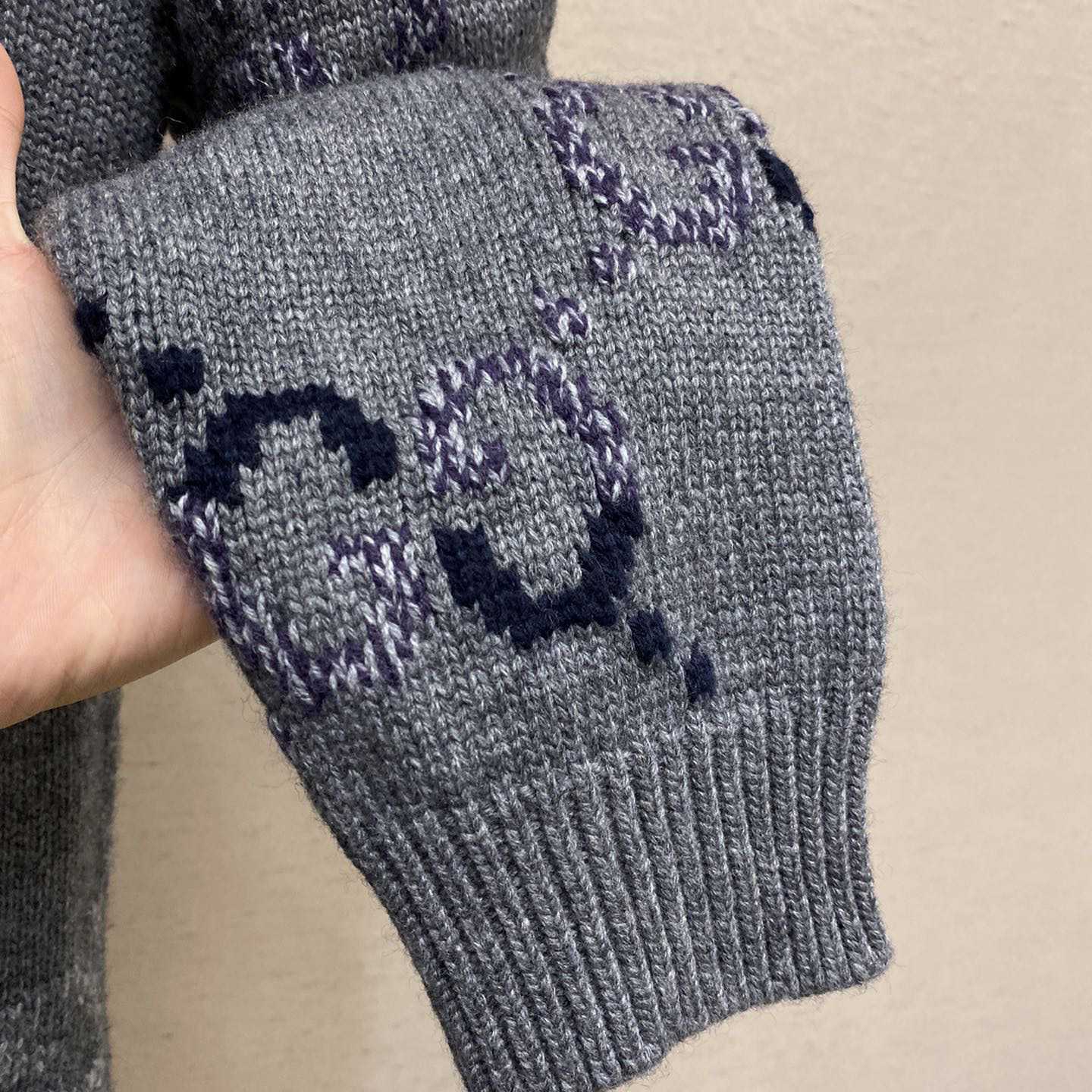 Gucci Wool Cardigan With GG Intarsia - 