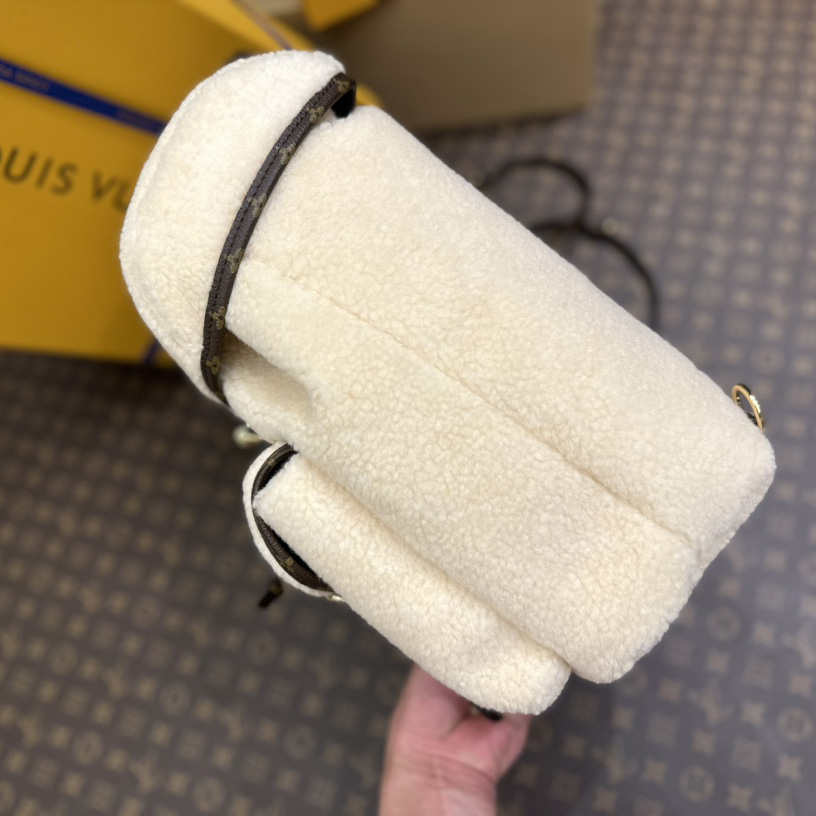 Louis Vuitton LV SKI Backpack   M23384 - PerfectKickZ