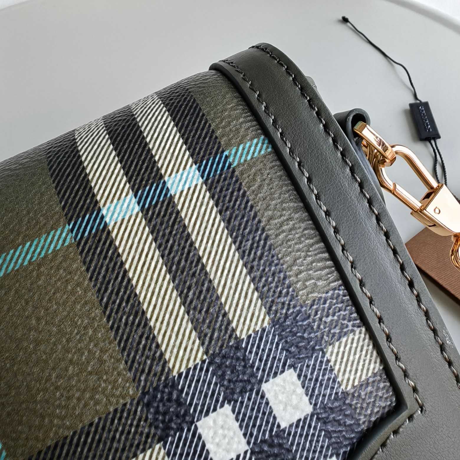 Burberry Top Handle Note Bag - PerfectKickZ