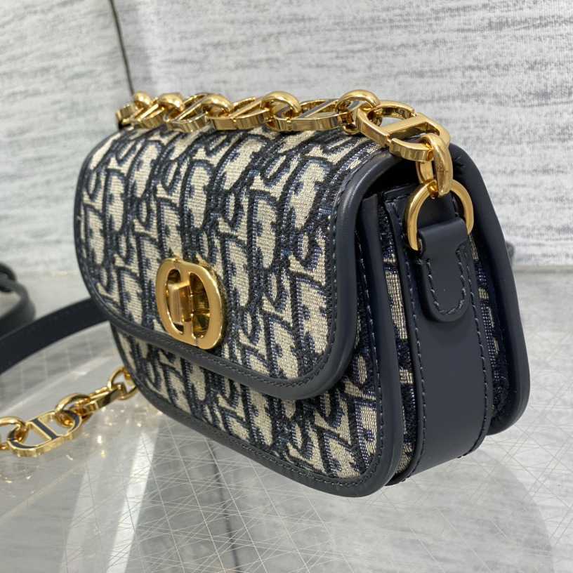 Dior Small 30 Montaigne Avenue Bag - PerfectKickZ