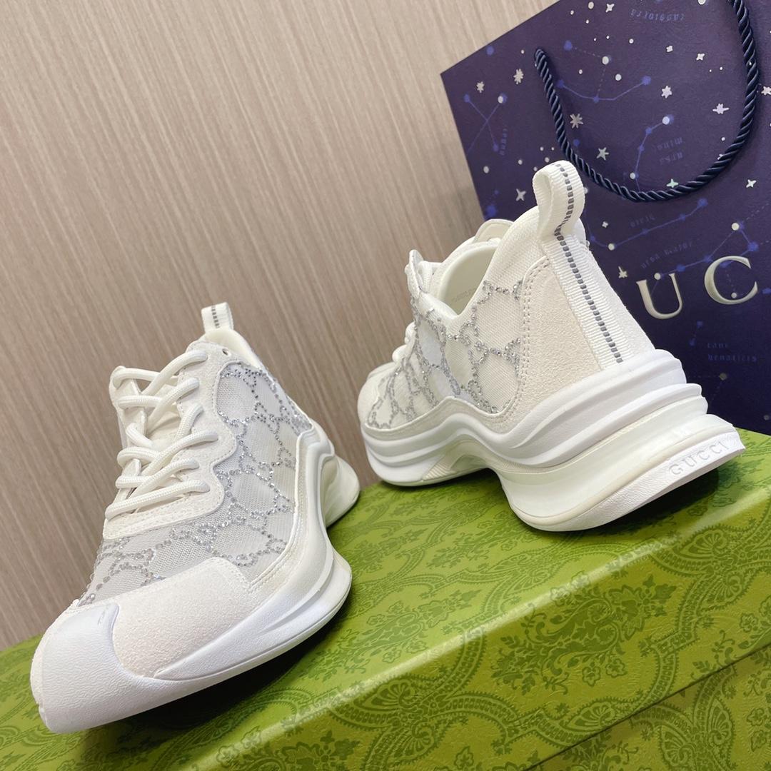 Gucci Women's Run Sneaker - PerfectKickZ