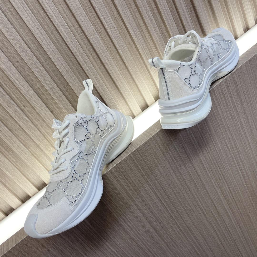 Gucci Women's Run Sneaker - PerfectKickZ