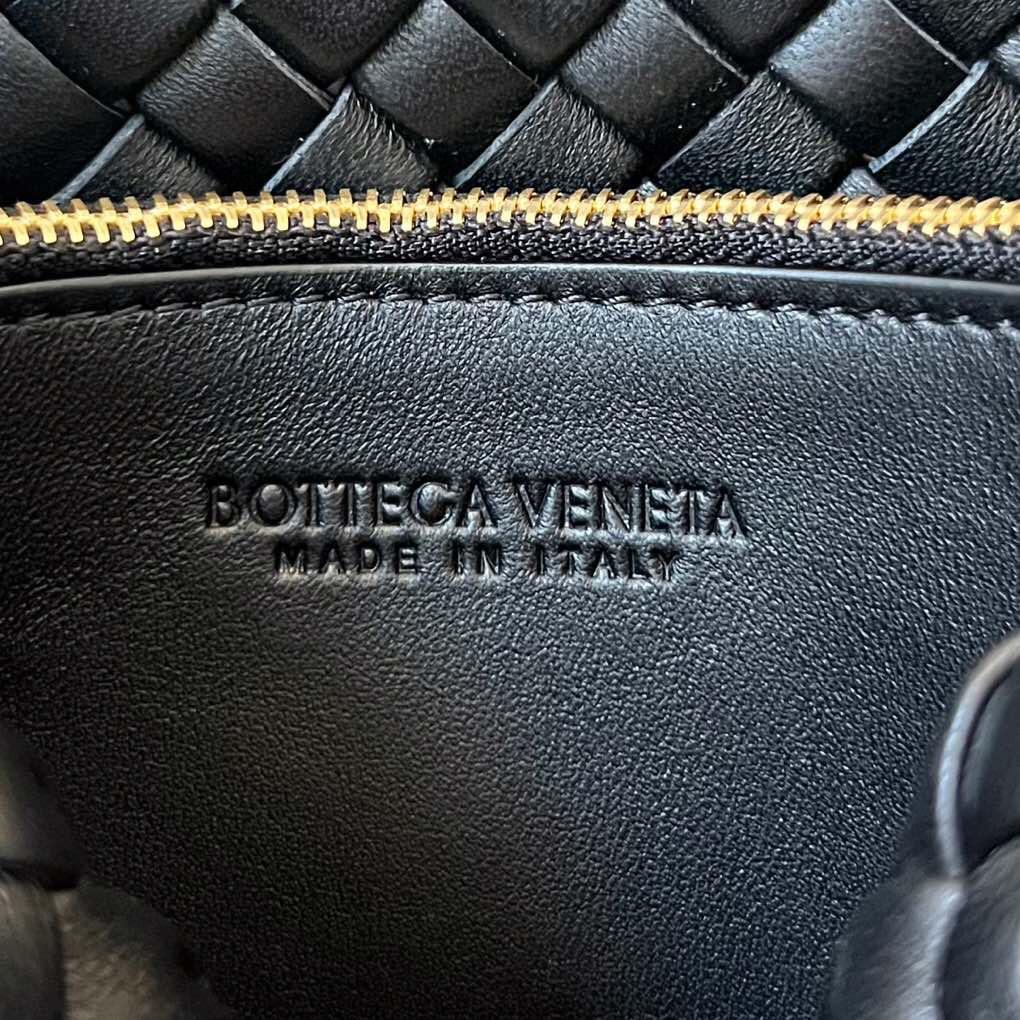 Bottega Veneta Small Cobble Shoulder Bag - PerfectKickZ