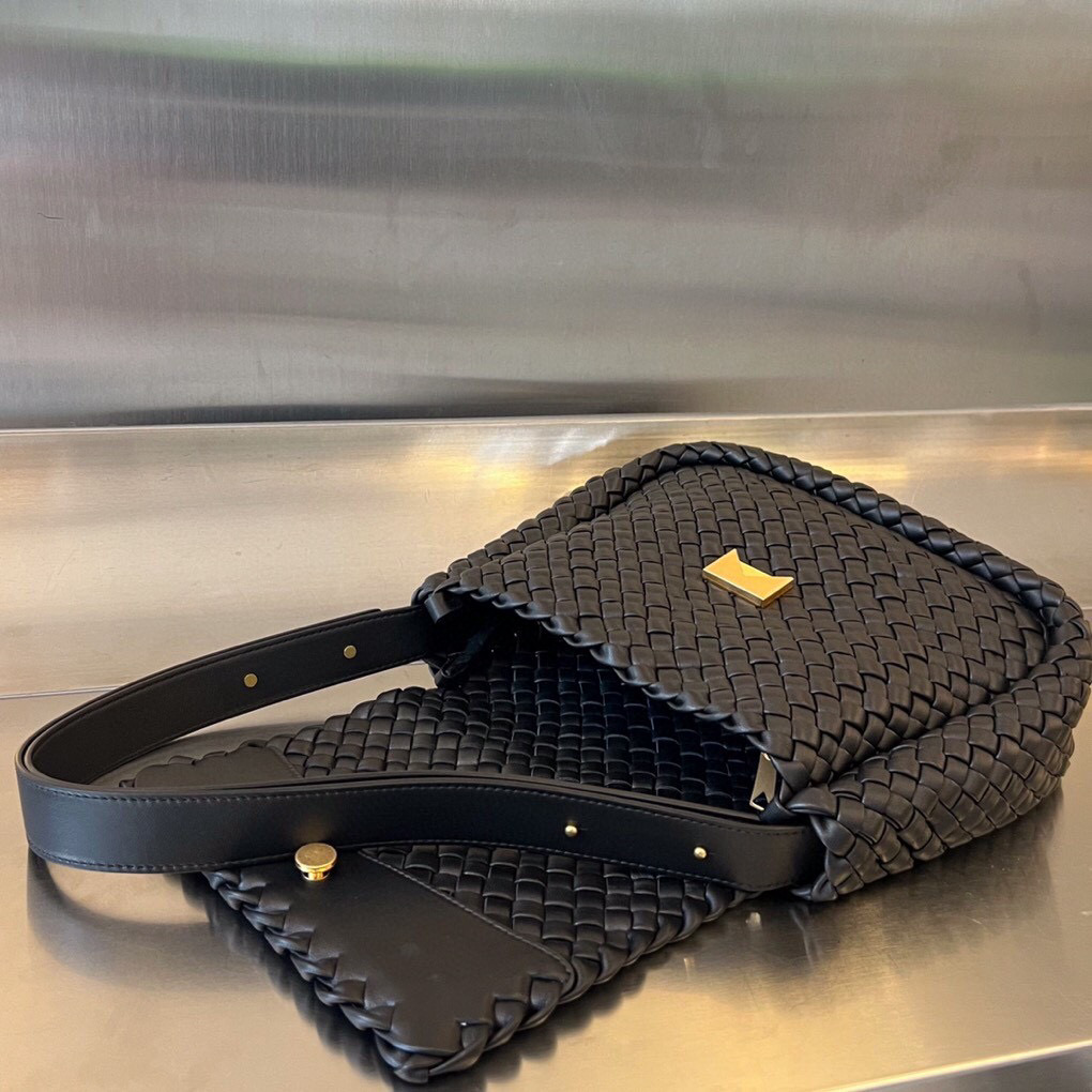 Bottega Veneta Small Cobble Shoulder Bag - PerfectKickZ