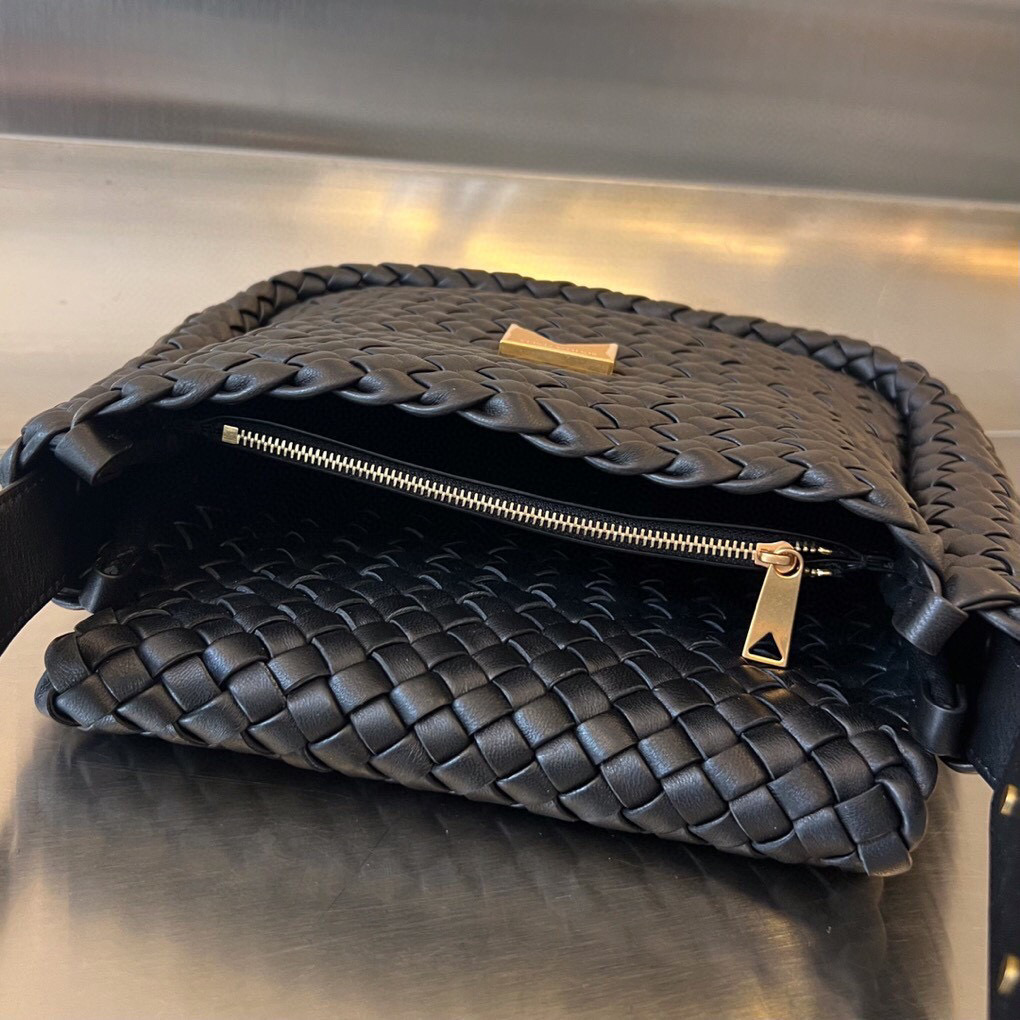Bottega Veneta Small Cobble Shoulder Bag - PerfectKickZ