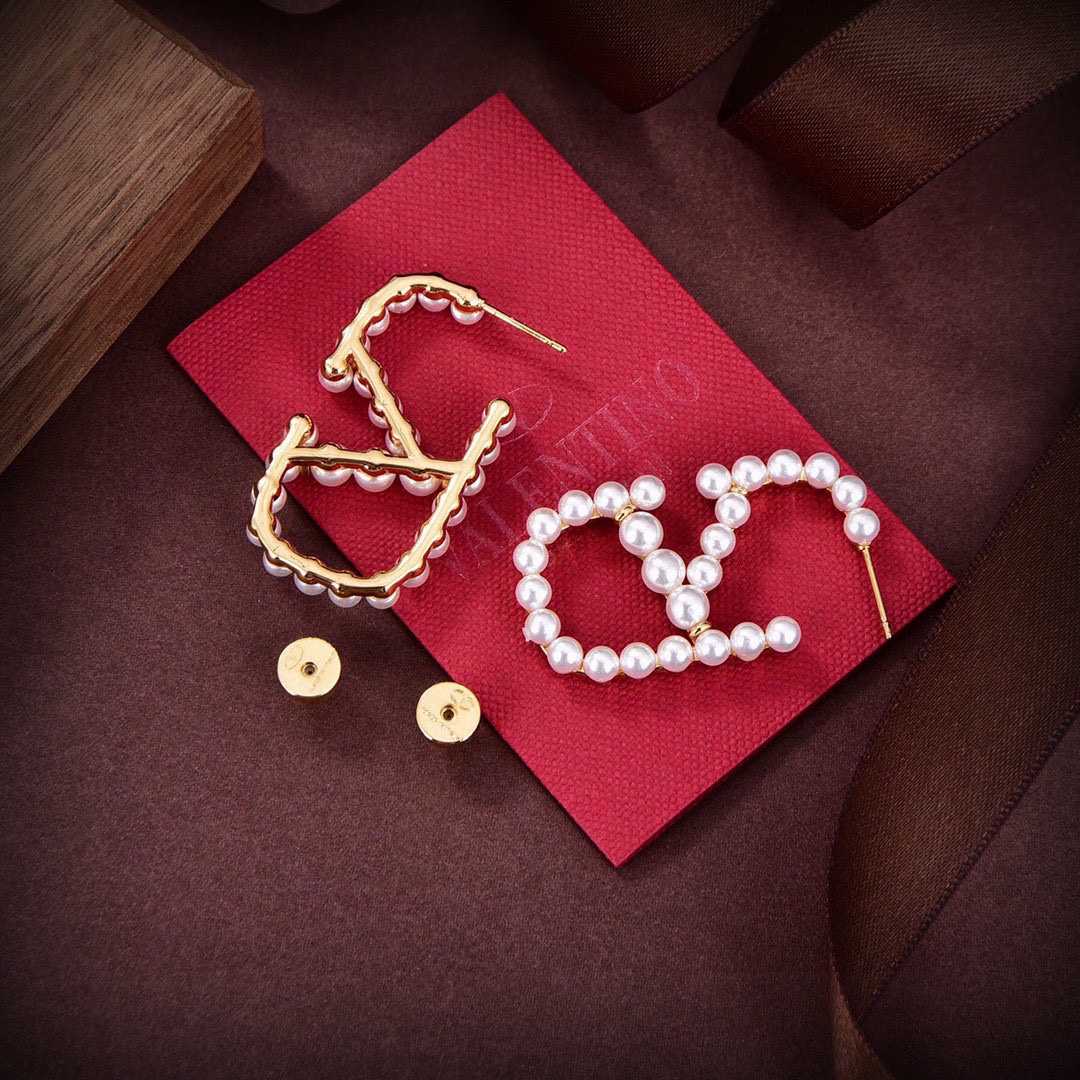 Valenti Garavani VLogo Signature Pearlescent Earrings - PerfectKickZ