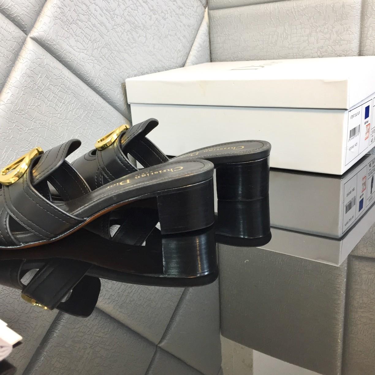 Dior 30 Montaigne Heeled Slide - PerfectKickZ
