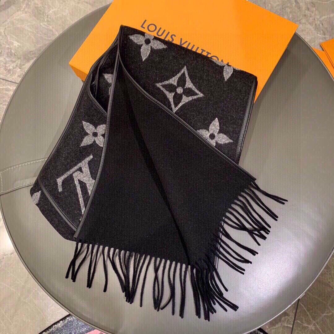 Louis Vuitton Fall For You Scarf - PerfectKickZ