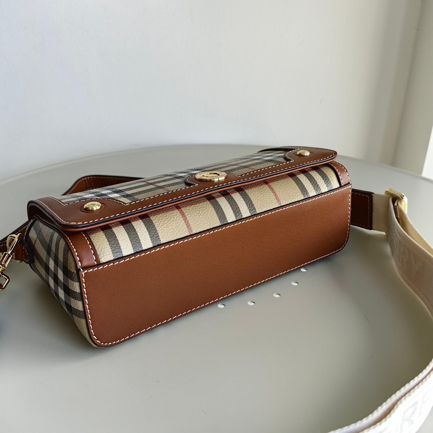 Burberry Top Handle Note Bag - 