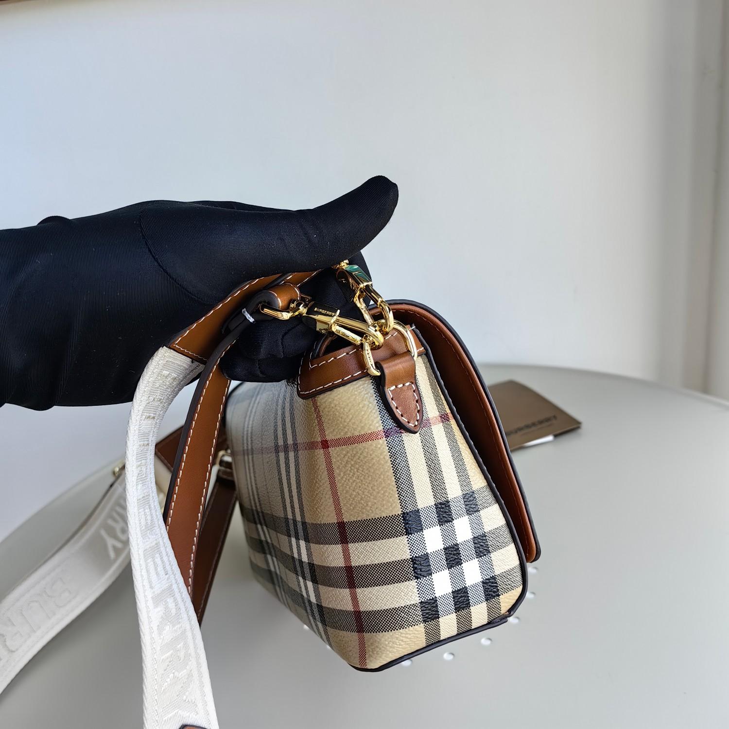 Burberry Top Handle Note Bag - 