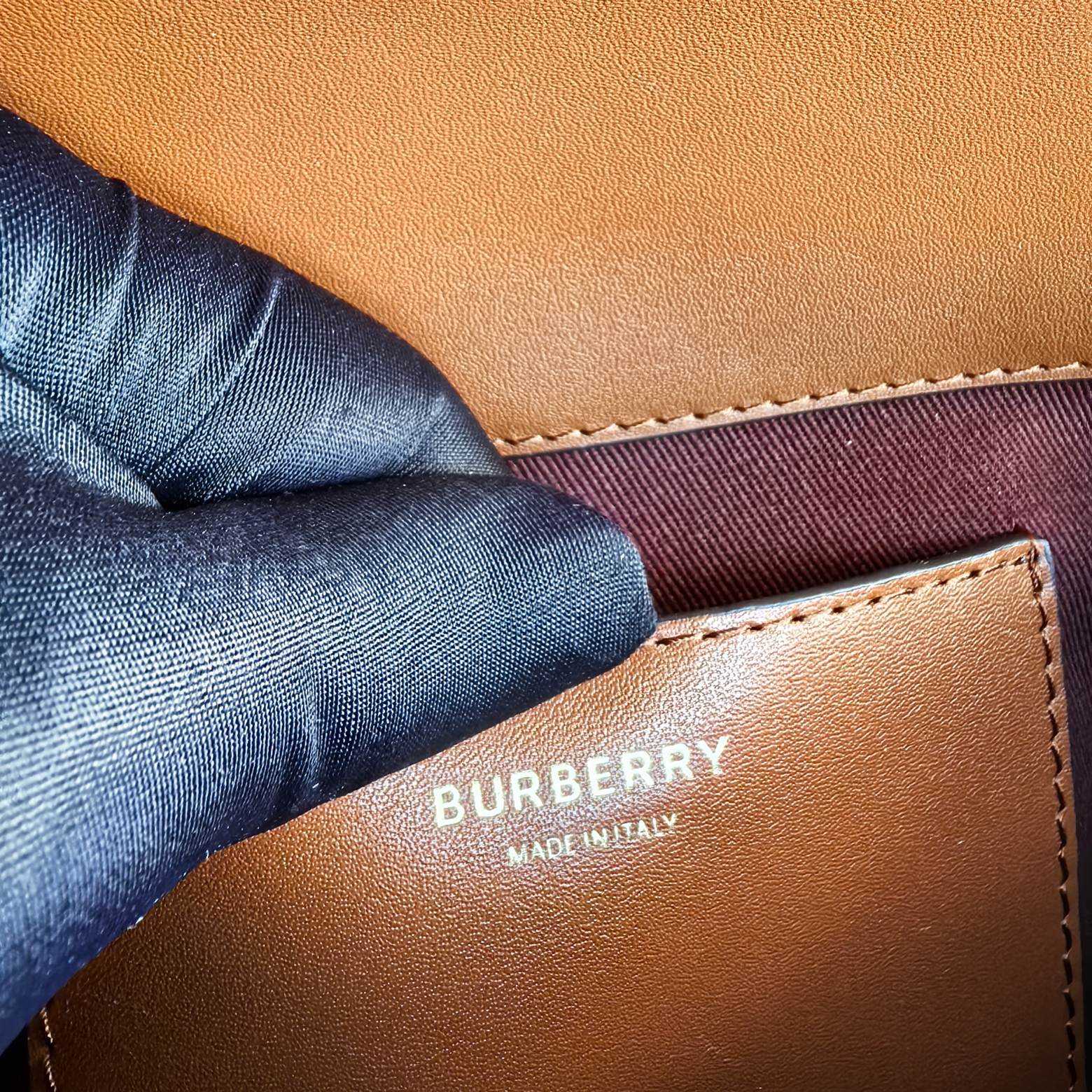 Burberry Top Handle Note Bag - 