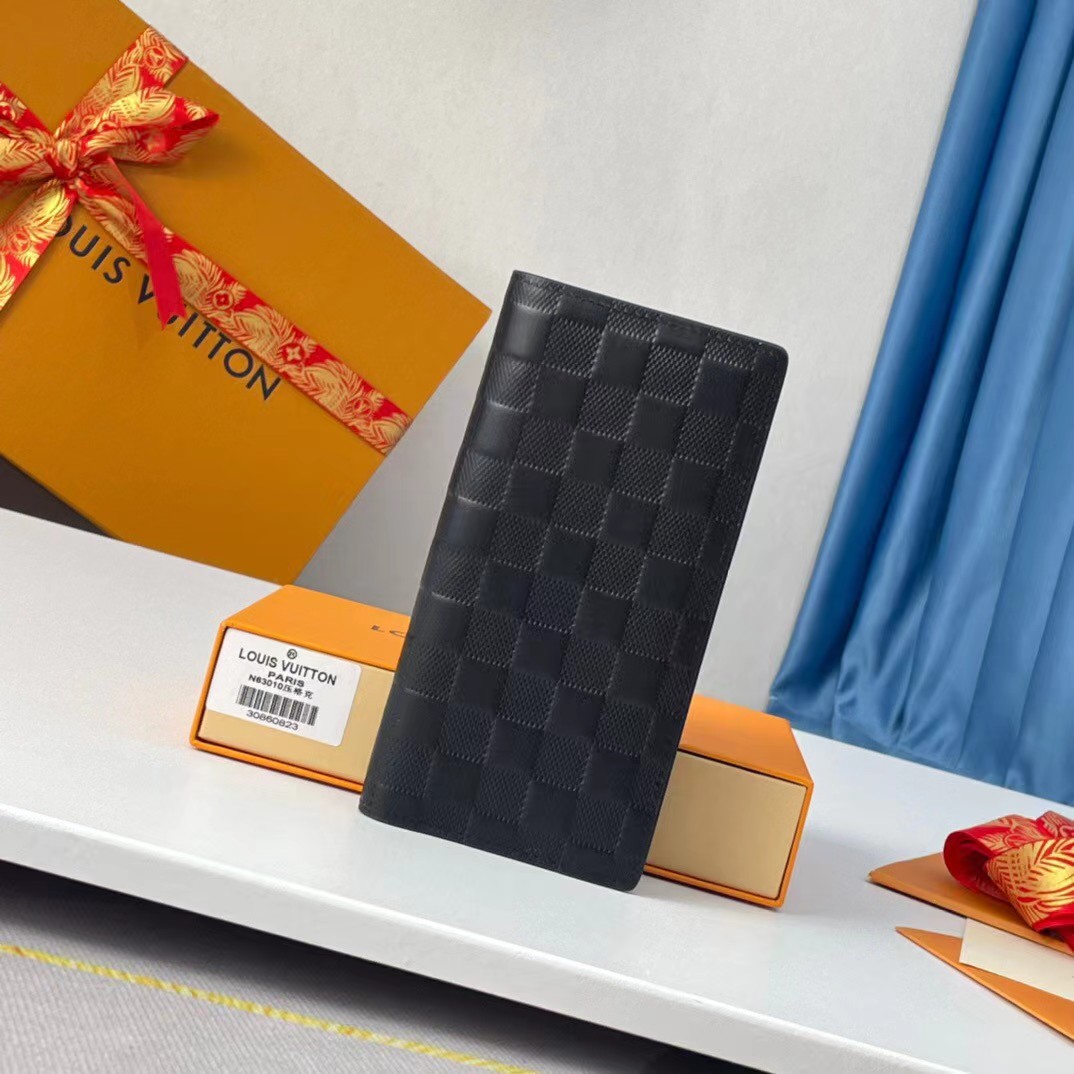 Louis Vuitton Brazza Wallet   N63010 - PerfectKickZ