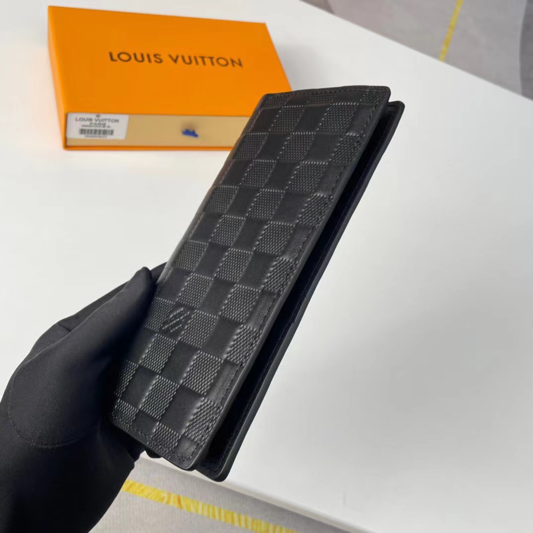 Louis Vuitton Brazza Wallet   N63010 - 