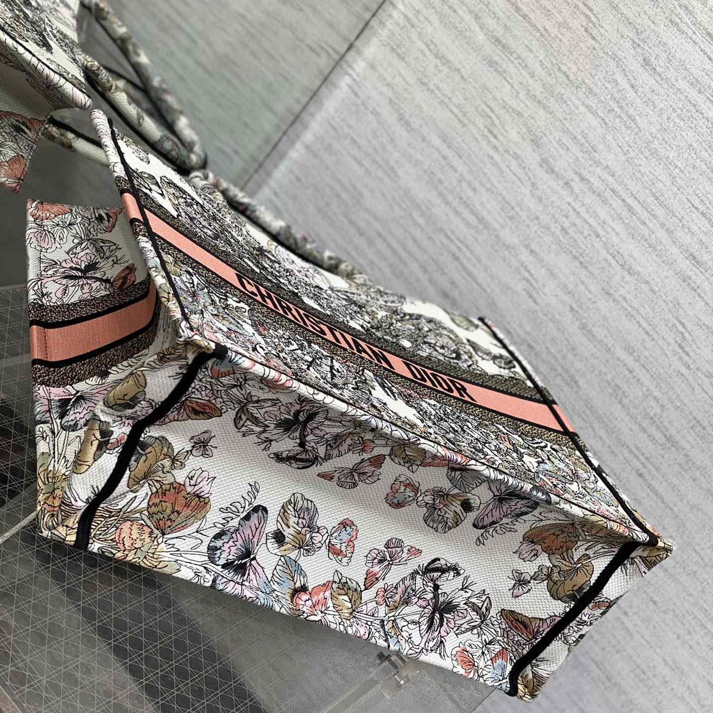 Dior Large Dior Book Tote - PerfectKickZ