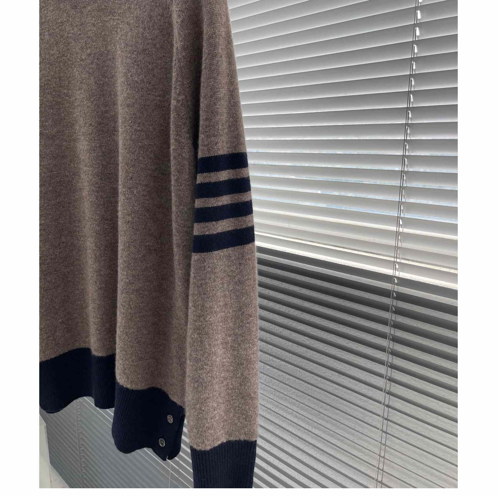 Thom Browne Shetland Wool Raglan 4-bar Crew Neck Pullover - PerfectKickZ