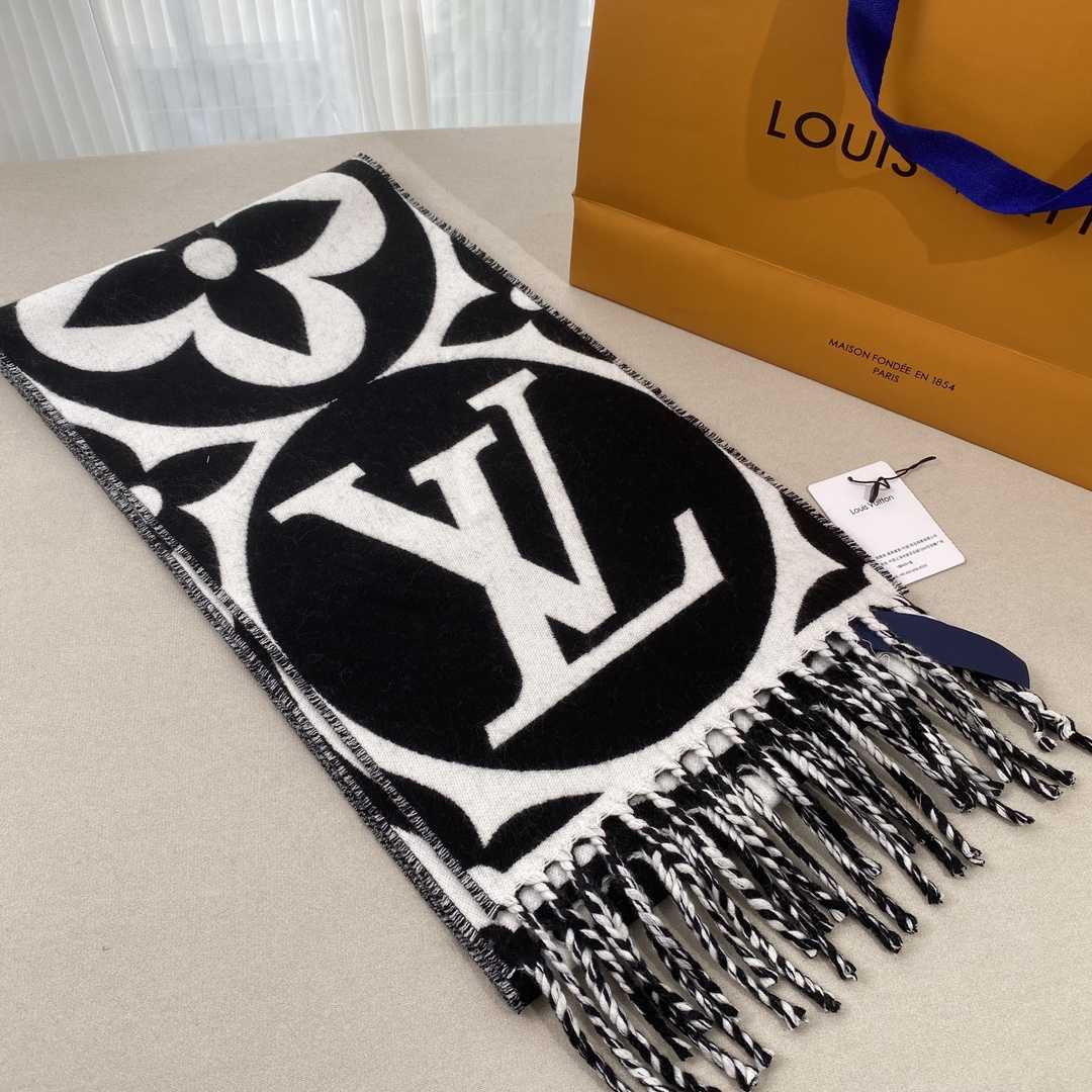 Louis Vuitton LV Medallion Scarf - PerfectKickZ