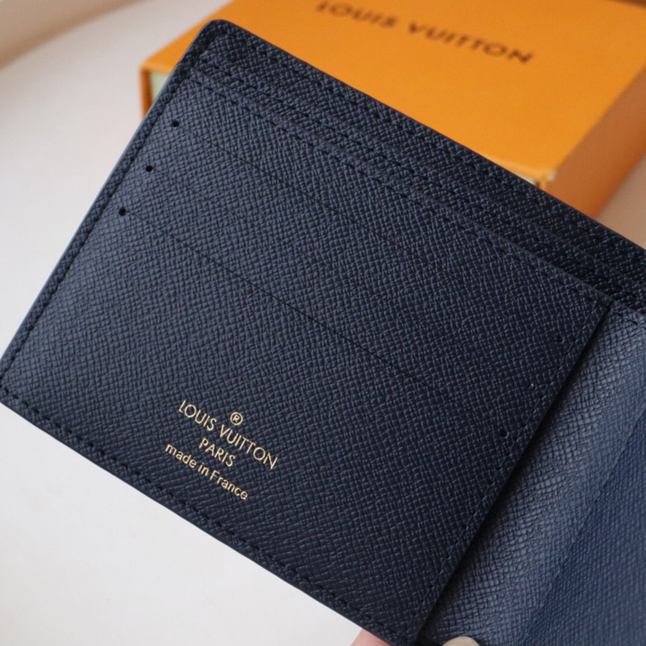 Louis Vuitton Multiple Wallet (7.5 x 11.1 x 1cm)   M82827 - PerfectKickZ