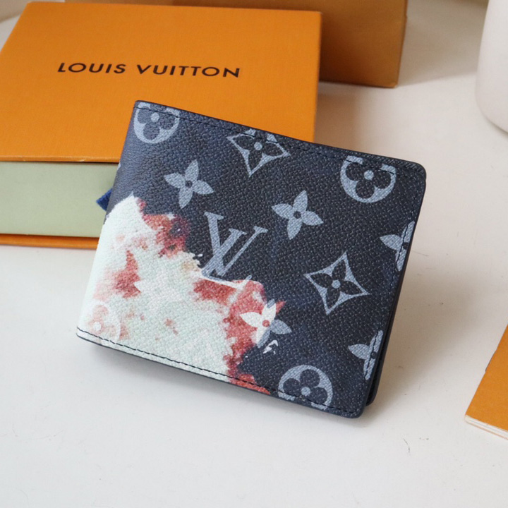 Louis Vuitton Multiple Wallet (7.5 x 11.1 x 1cm)   M82827 - PerfectKickZ