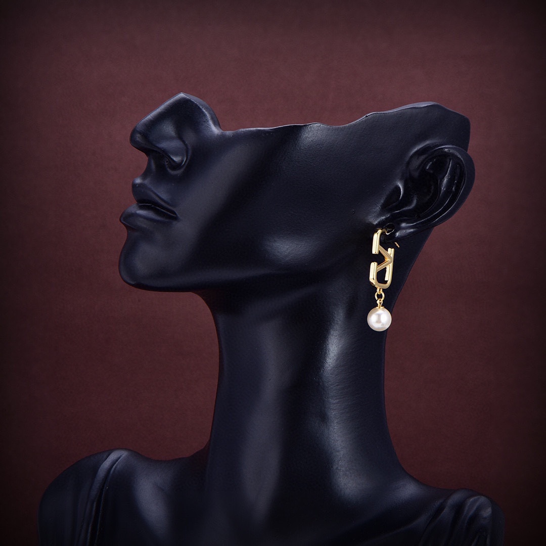 Valenti VLogo Pearl Gold Toned Earrings - PerfectKickZ