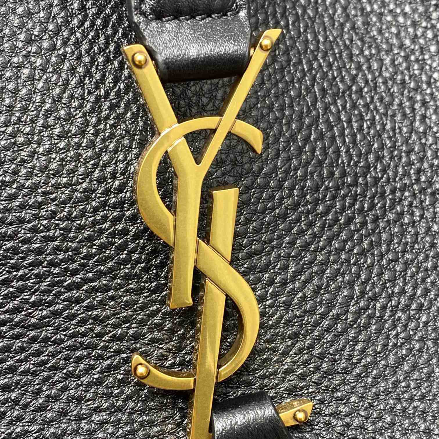 Saint Laurent Bea Tote In Grained Leather - PerfectKickZ