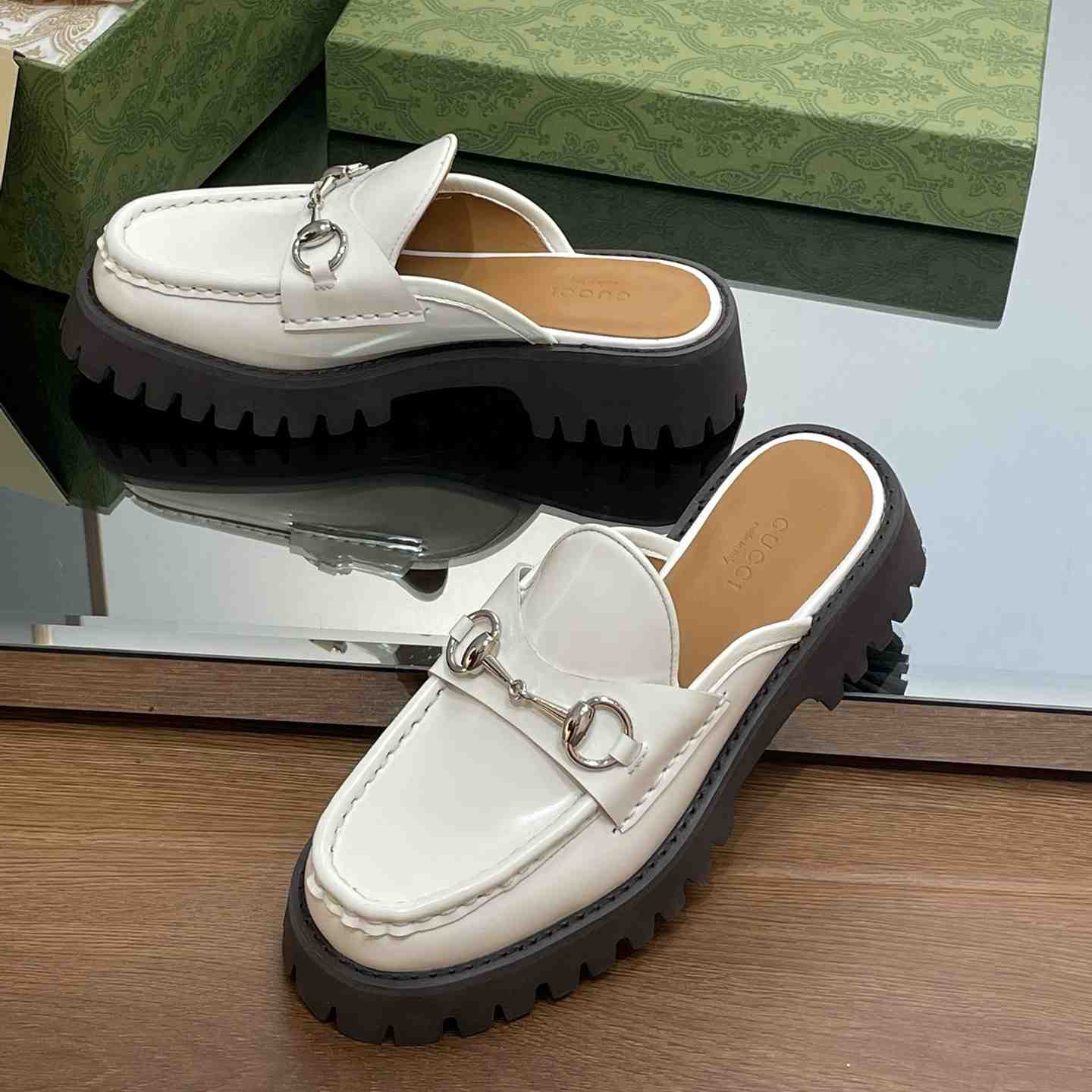 Gucci Women's Mule With Horsebit - PerfectKickZ