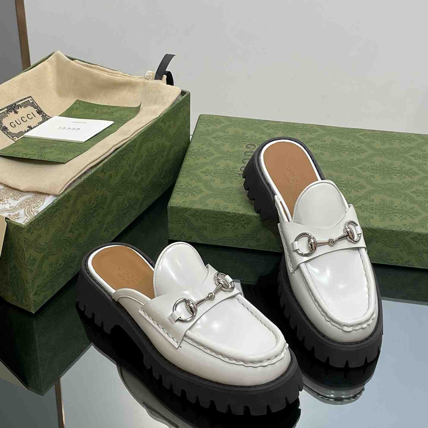 Gucci Women's Mule With Horsebit - PerfectKickZ
