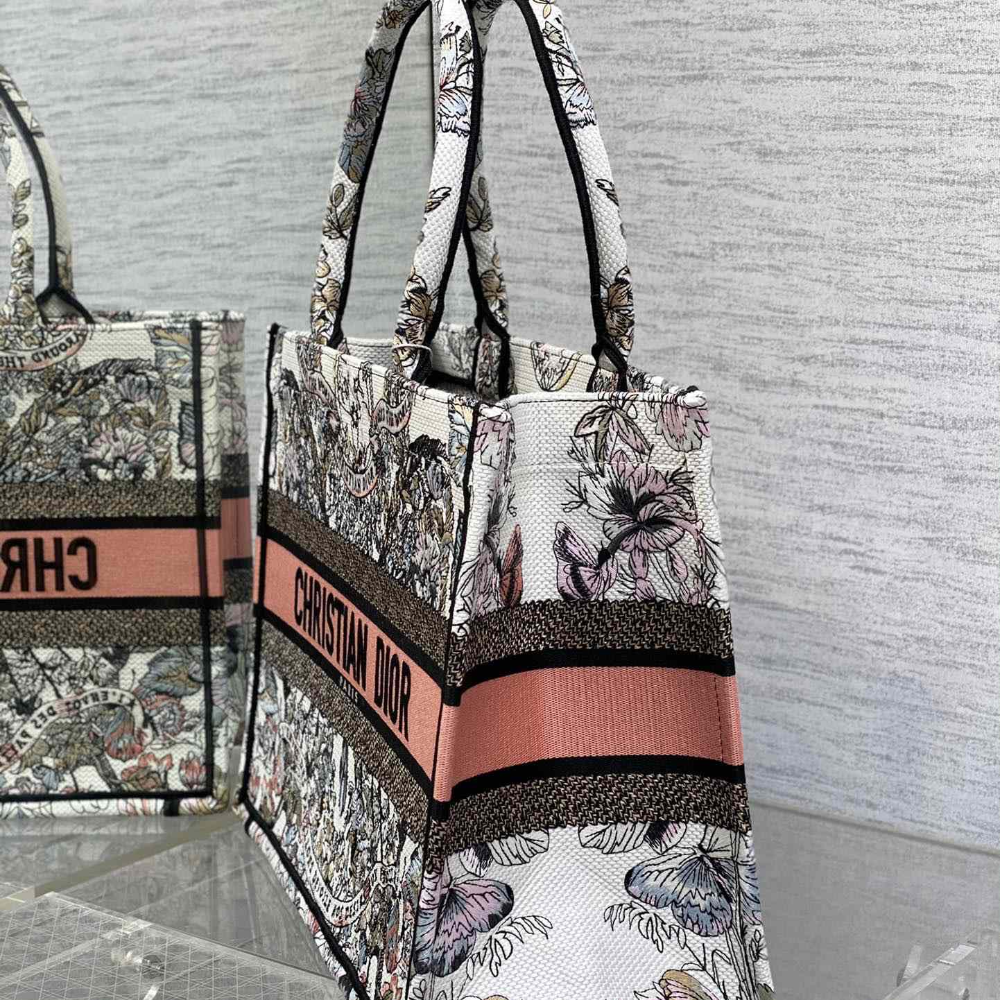 Dior Medium Dior Book Tote - PerfectKickZ