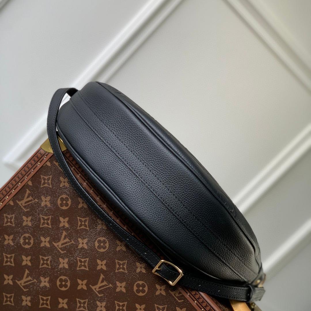 Louis Vuitton Loop Hobo  (38-26-10cm)   M46725 - PerfectKickZ