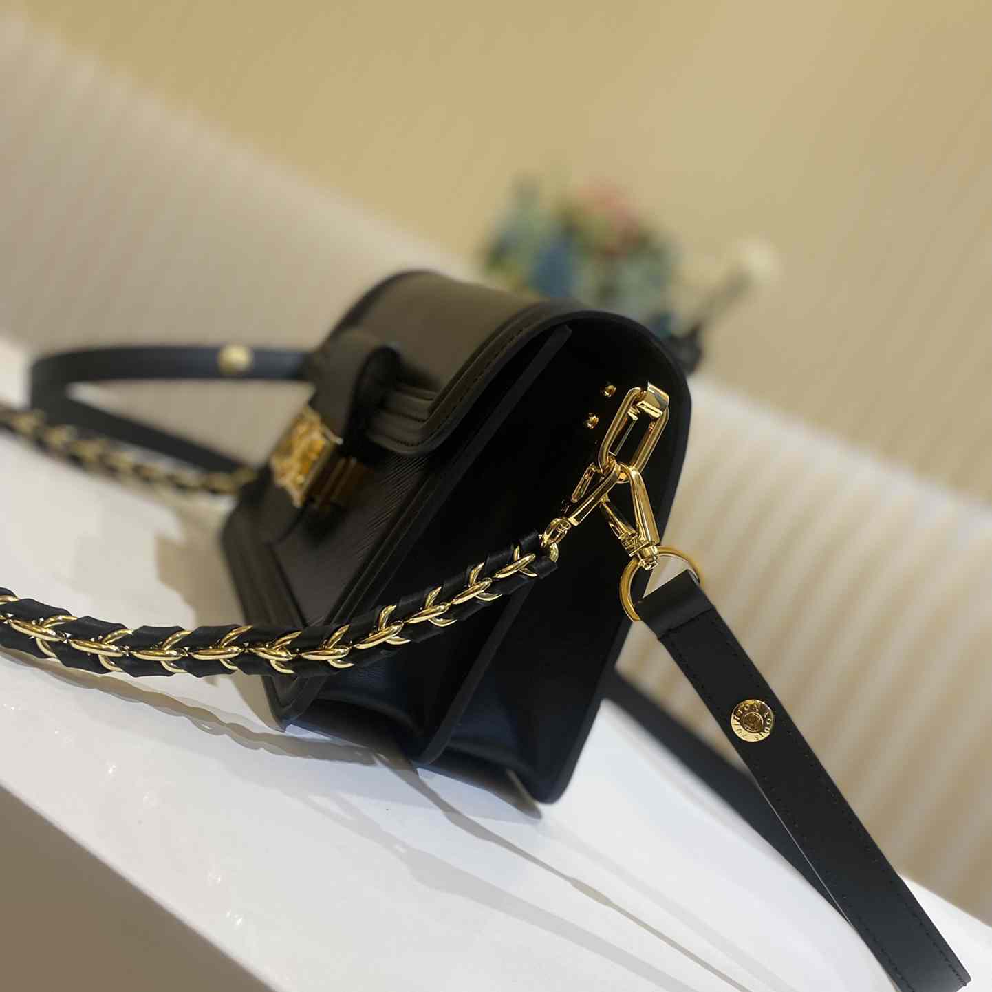 Louis Vuitton Mini Dauphine (20-15-9cm)  M55964 - PerfectKickZ