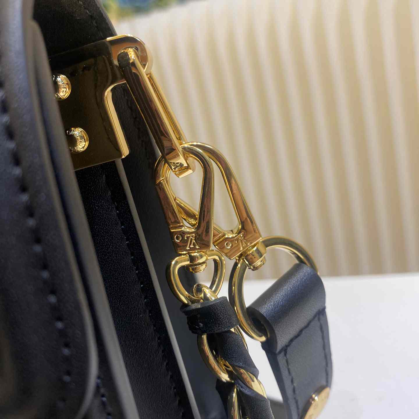 Louis Vuitton Mini Dauphine (20-15-9cm)  M55964 - PerfectKickZ