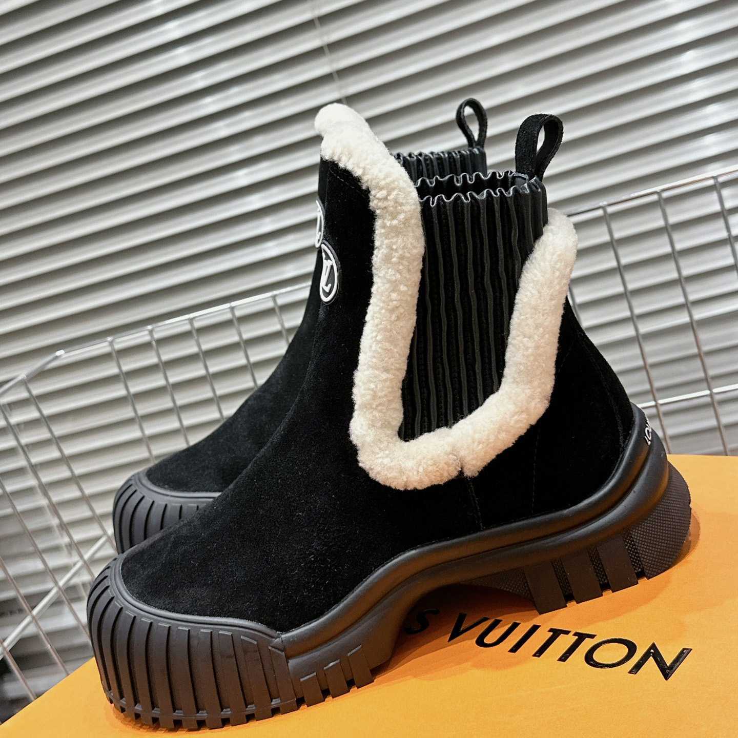 Louis Vuitton Ruby Flat Ankle Boot - 