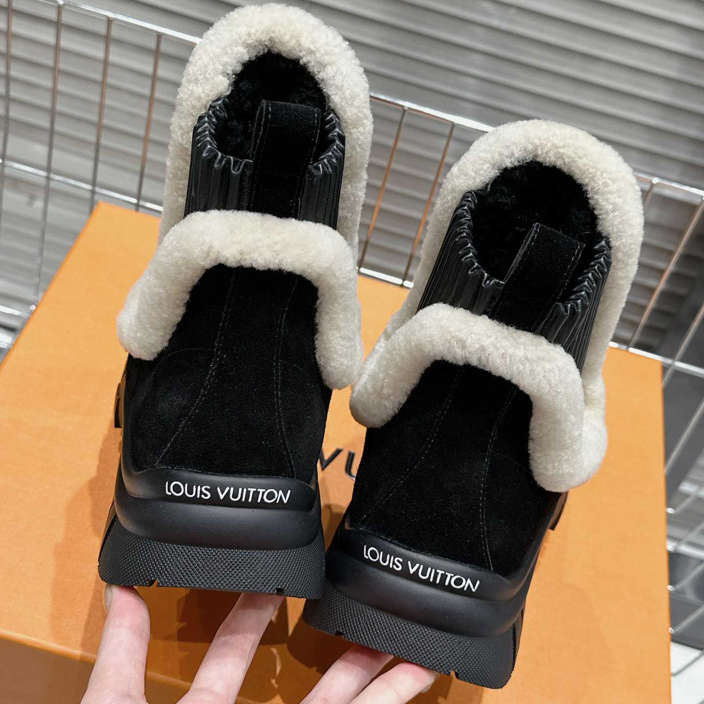 Louis Vuitton Ruby Flat Ankle Boot - 