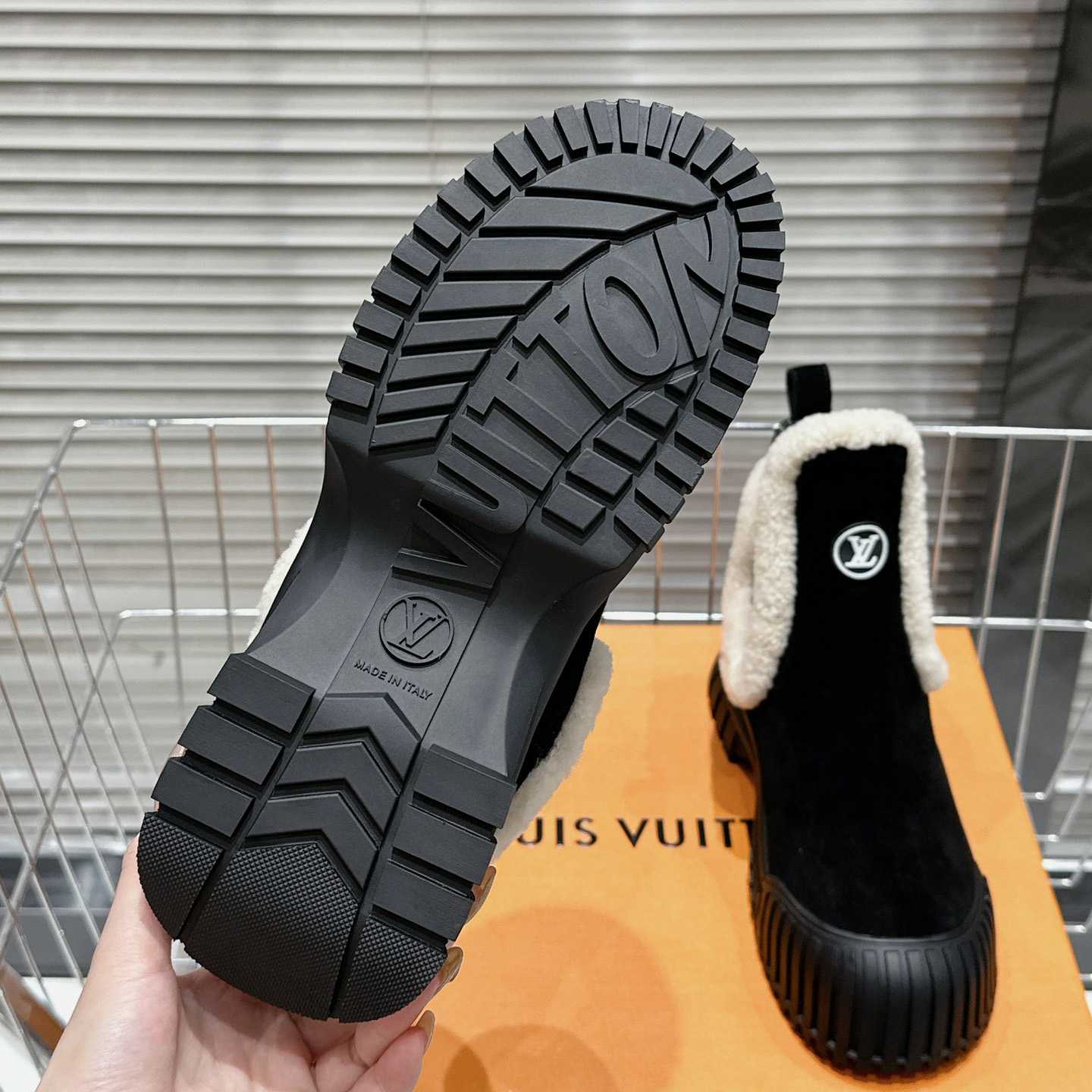 Louis Vuitton Ruby Flat Ankle Boot - 
