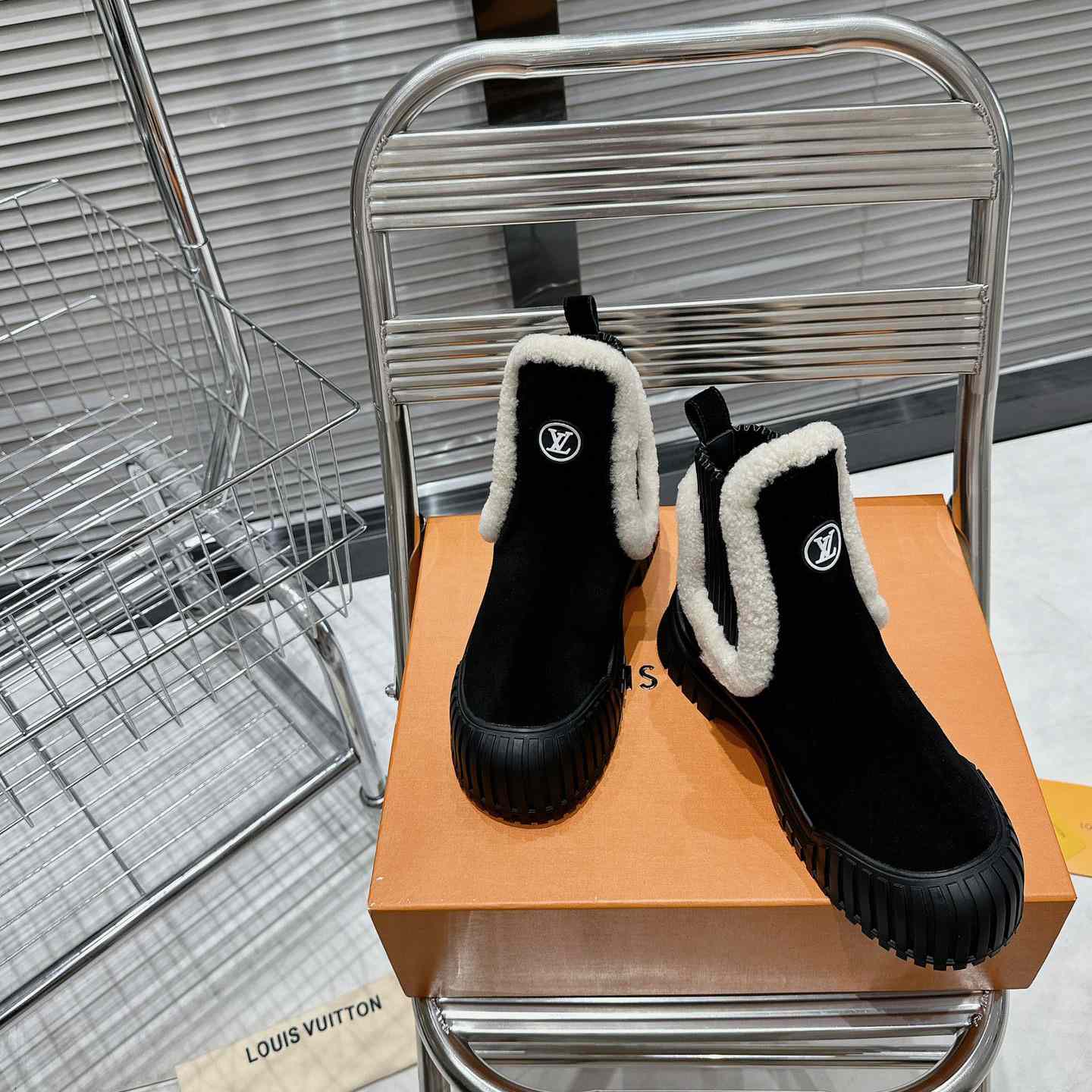 Louis Vuitton Ruby Flat Ankle Boot - 