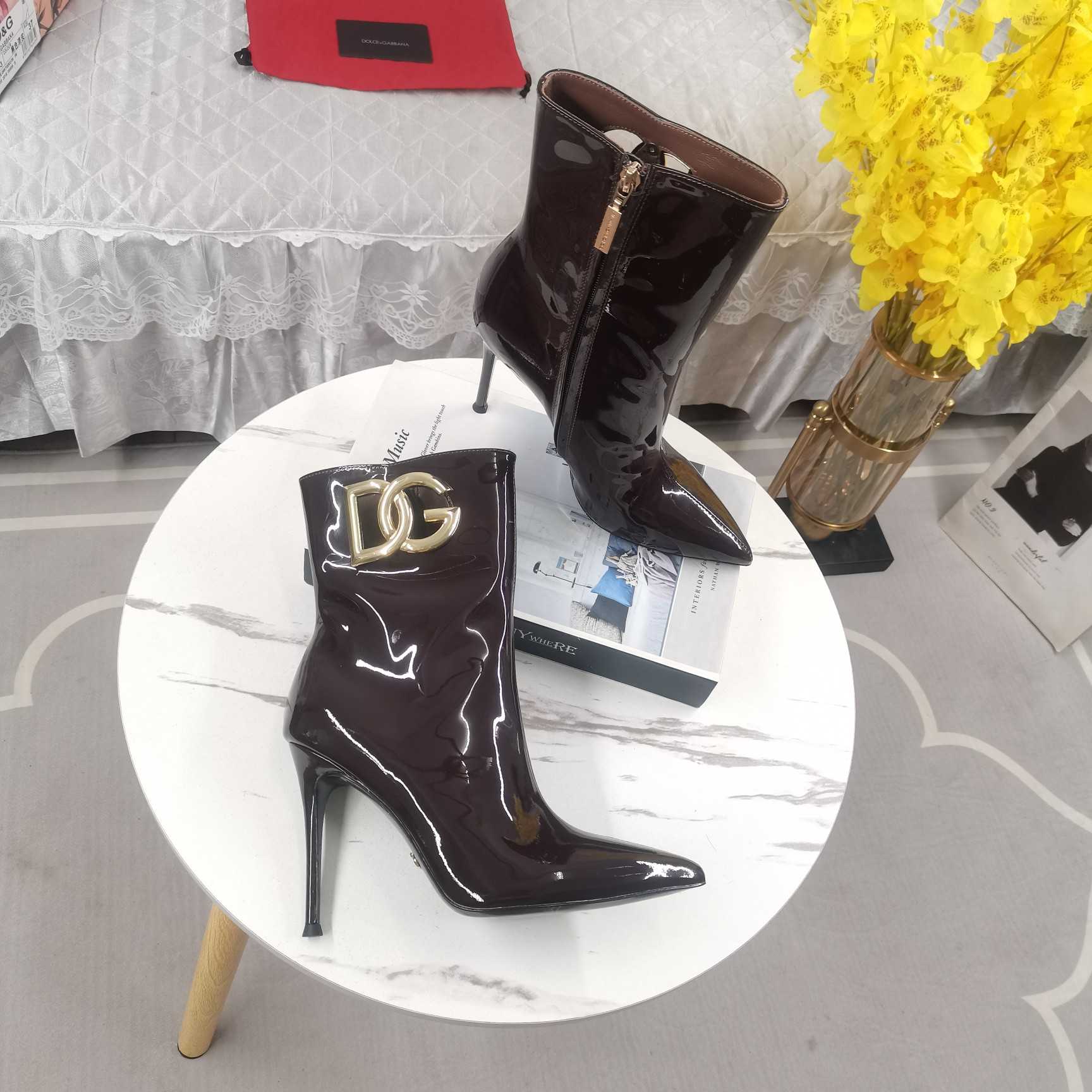 Dolce & Gabbana Calfskin Ankle Boots - PerfectKickZ