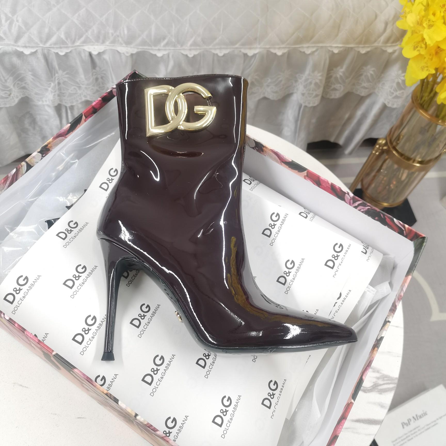 Dolce & Gabbana Calfskin Ankle Boots - PerfectKickZ