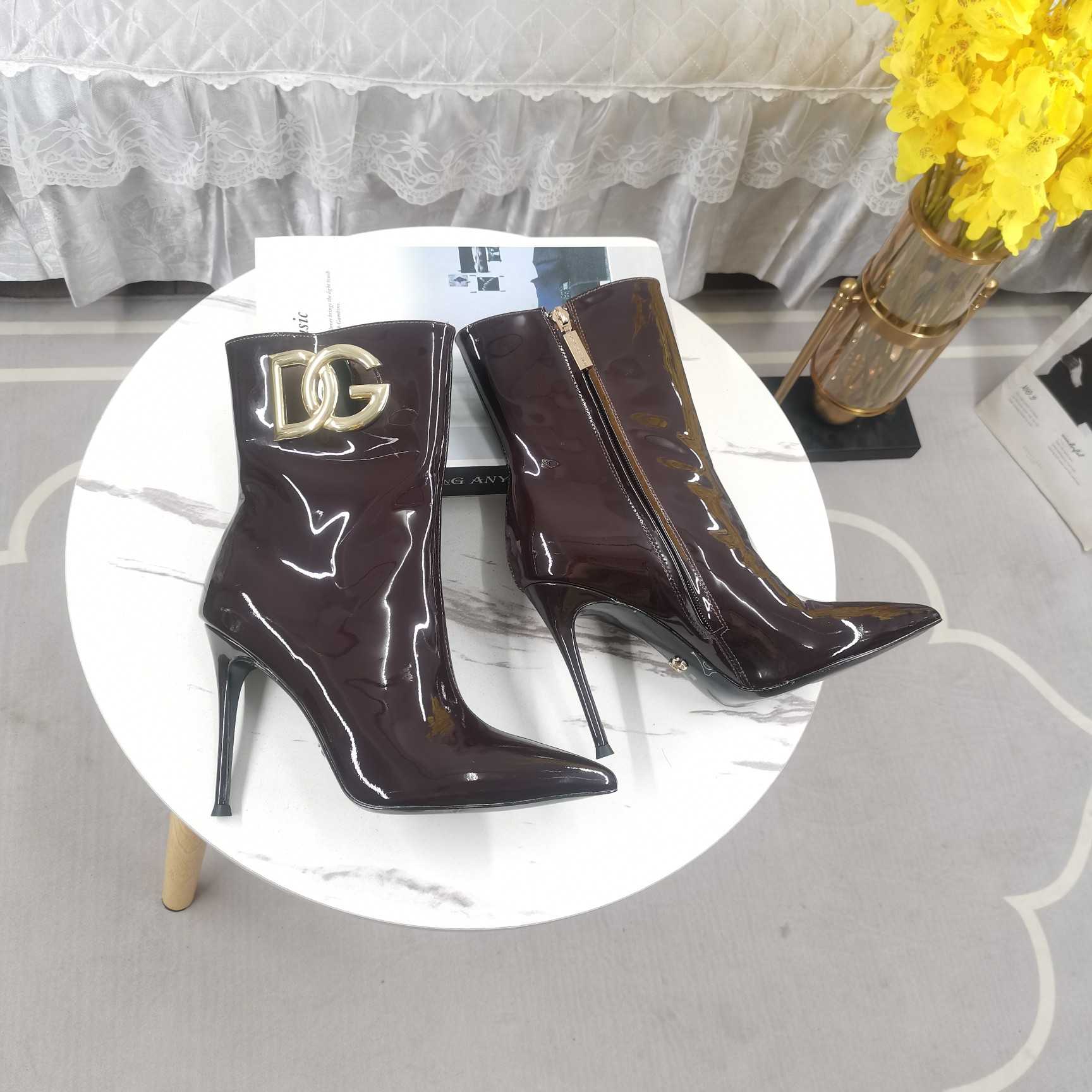 Dolce & Gabbana Calfskin Ankle Boots - PerfectKickZ